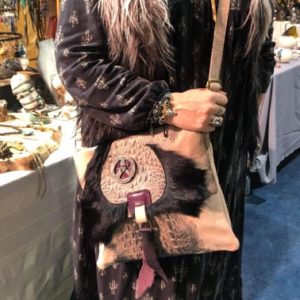 Sac à main WILD cuir /peaux / croco rose poudré - peace and love - Atome CROCHU collection HIPPIE CHIC