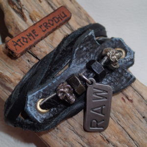 Bracelet homme cuir Têtes de morts skull acier réglable  RAW "brut" Atome CROCHU®